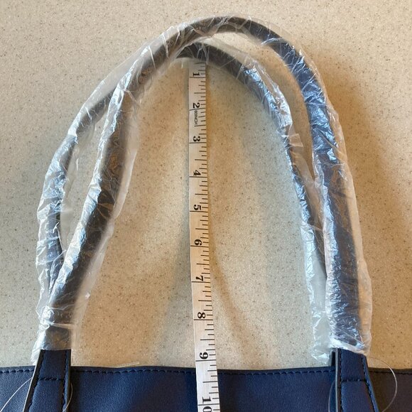Steve Madden NWT 2 Pc. Set ~ Navy Shoulder Bag with Matching Zipper Pouch - Picture 12 of 16